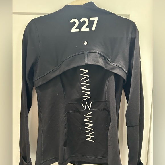 Lululemon Define Jacket size 10 - Picture 3 of 5